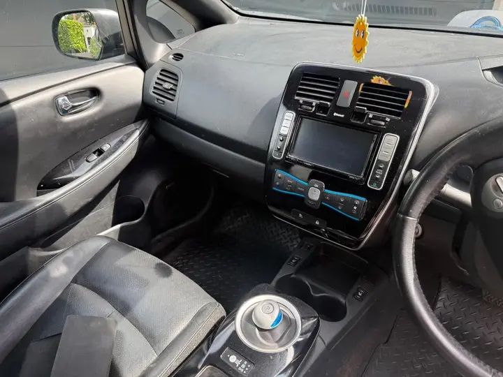 Nissan Leaf 2016 photo 5