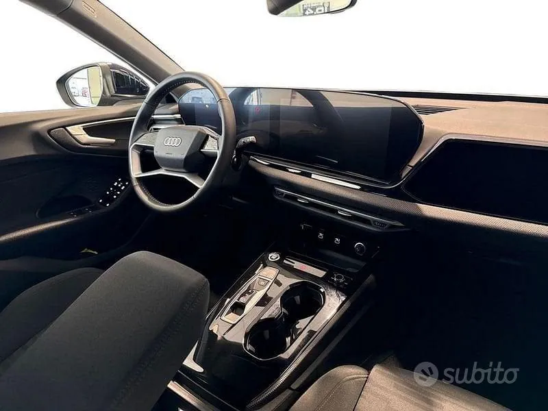 Audi A5 Avant 2025 photo 3