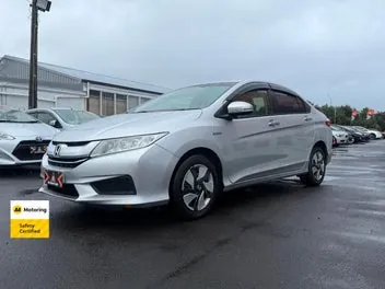 Honda Grace 2016 photo 4