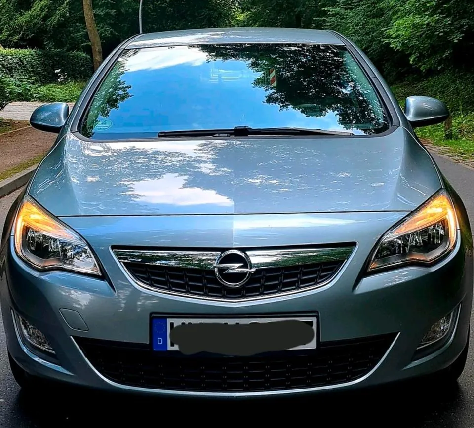 Opel Astra J