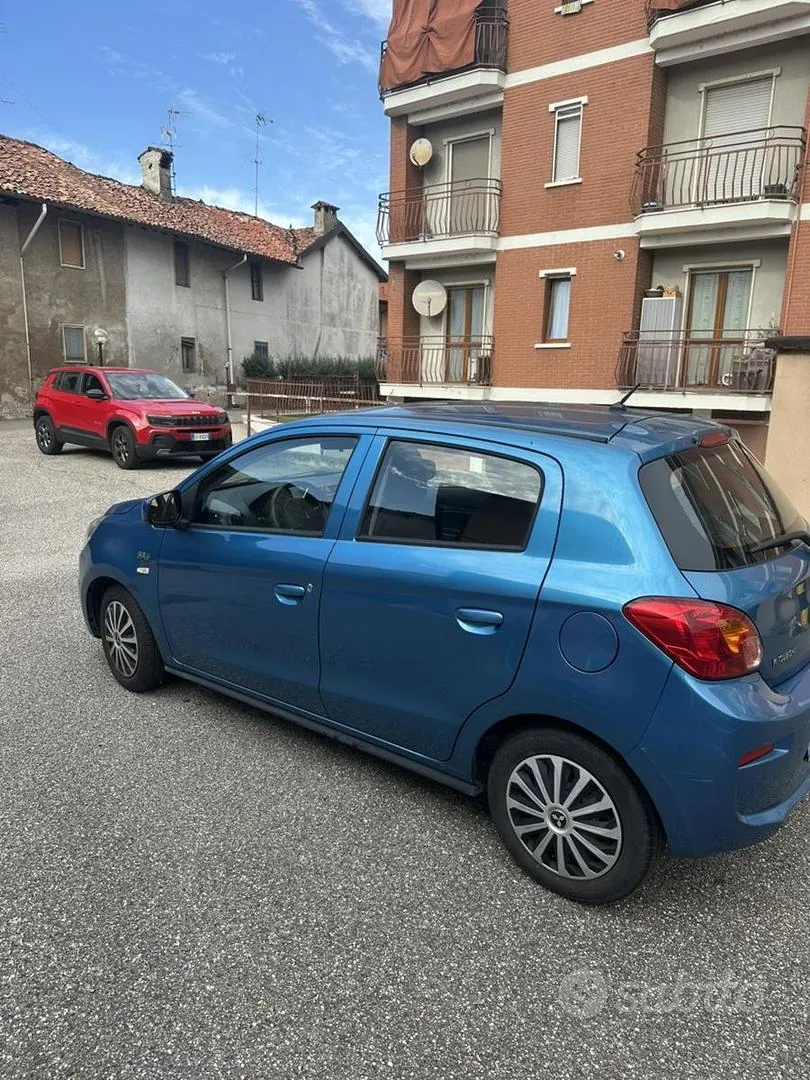 Mitsubishi Space Star 2019 photo 3