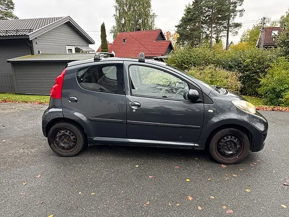 Peugeot 107 2009 photo 3