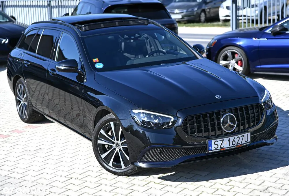 Mercedes-Benz E-Class 2022 photo 4