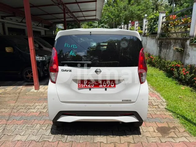 Nissan Dayz 2023 photo 2