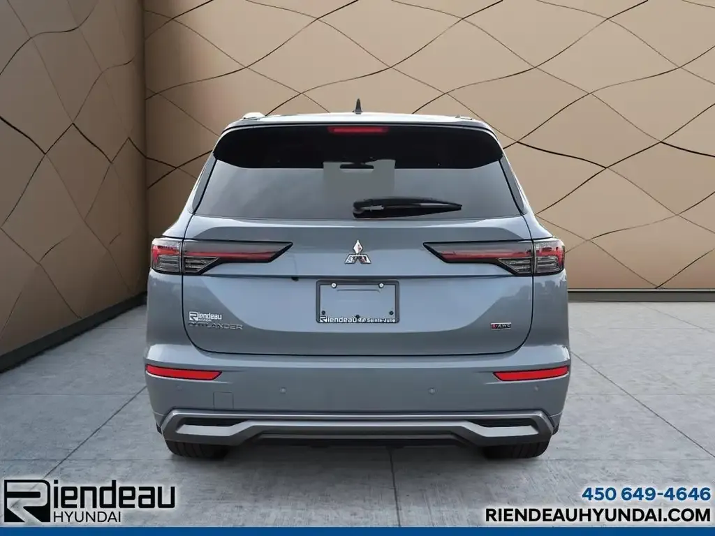 Mitsubishi Outlander 2025 photo 5