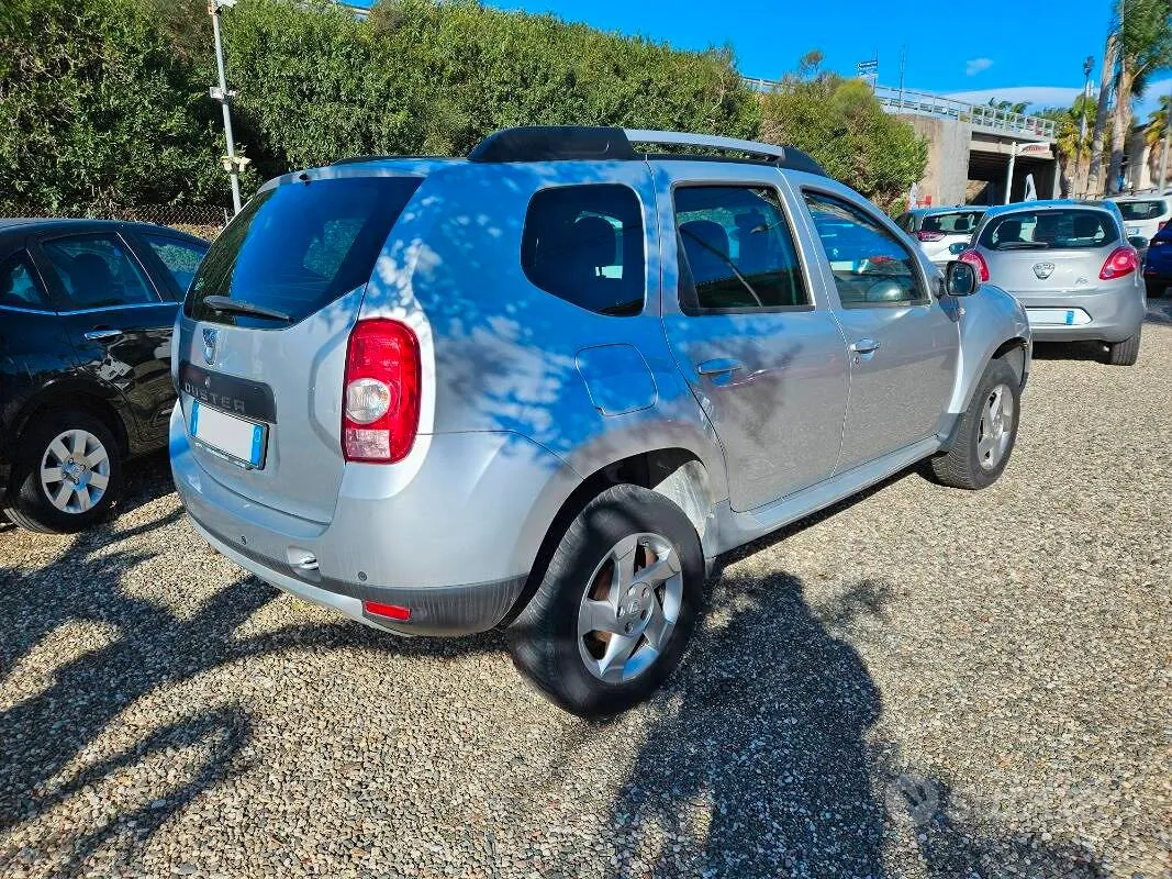 Dacia Duster 2011 photo 3