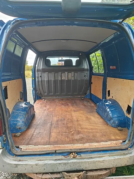 Toyota Hiace 2002 photo 3