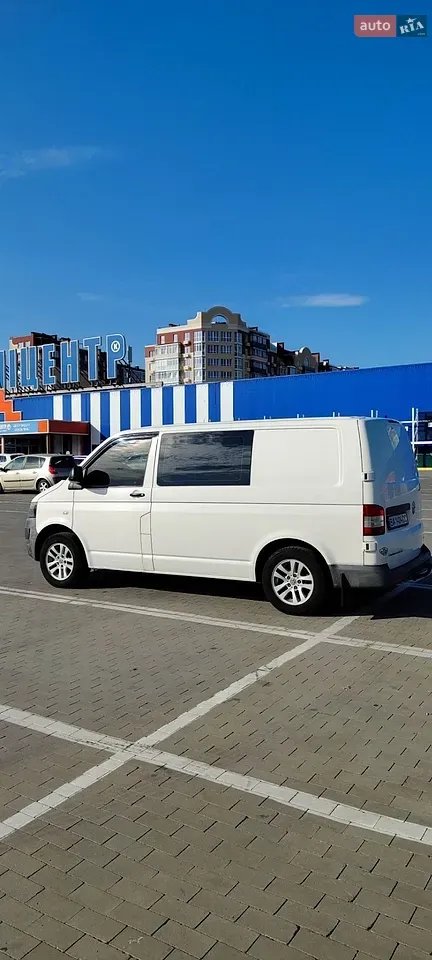 Volkswagen Transporter 2011 photo 2