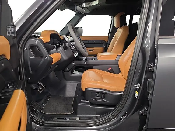 Land Rover Defender 110 2023 photo 5