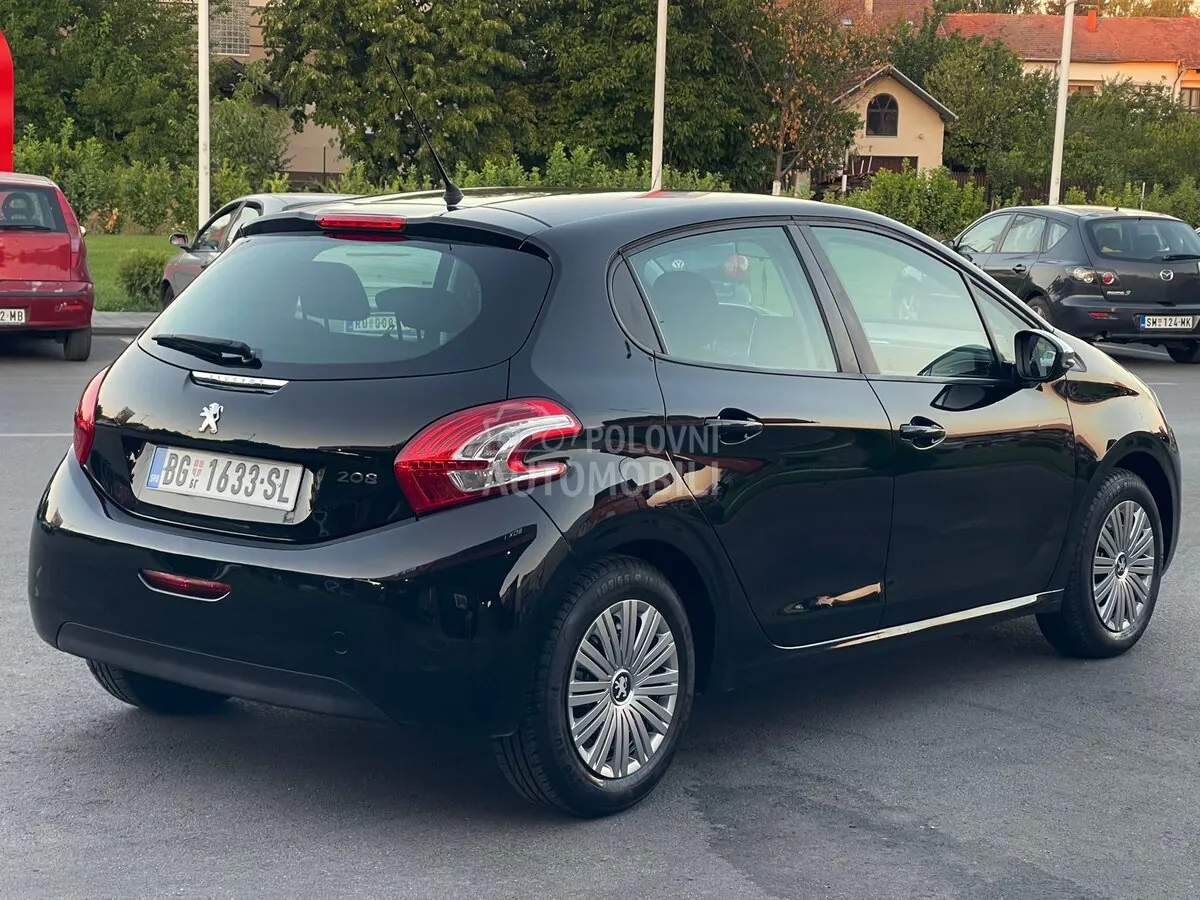 Peugeot 208 2013 photo 3