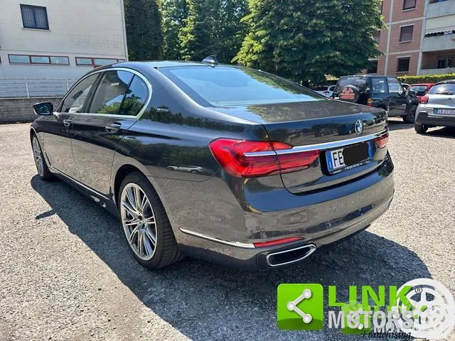 BMW 740E 2016 photo 4