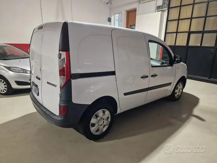 Renault Kangoo 2015 photo 2