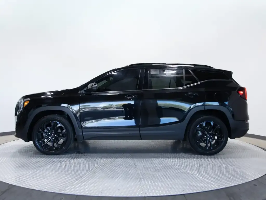 GMC Terrain 2022 photo 2