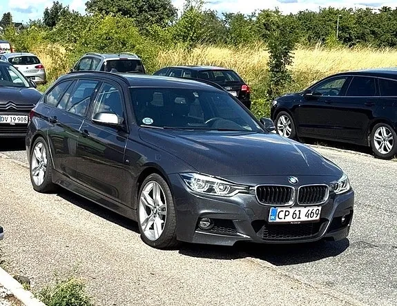 BMW 330I 2019 photo 2