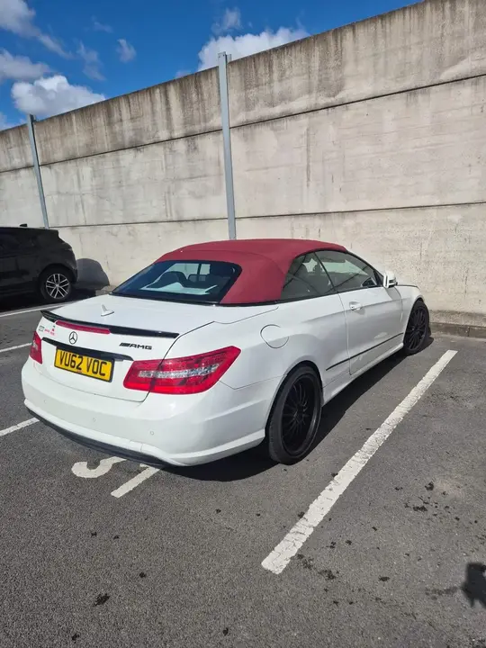 Mercedes-Benz E-Class 2012 photo 2