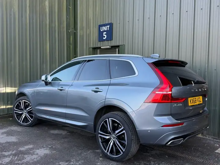 Volvo Xc60 2018 photo 2