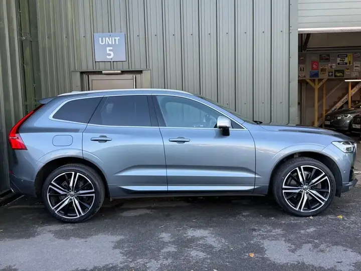 Volvo Xc60 2018 photo 3