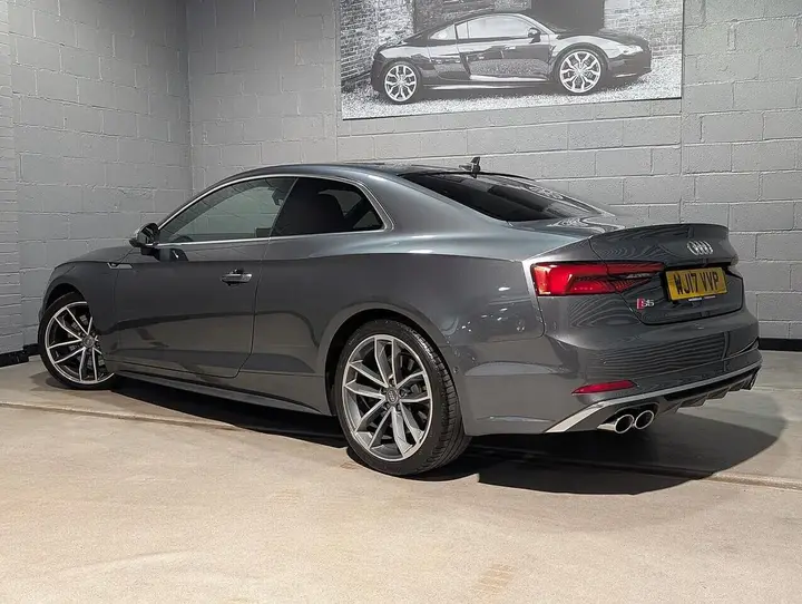 Audi S5 2017 photo 2