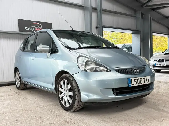 Honda Jazz 2006 photo 2