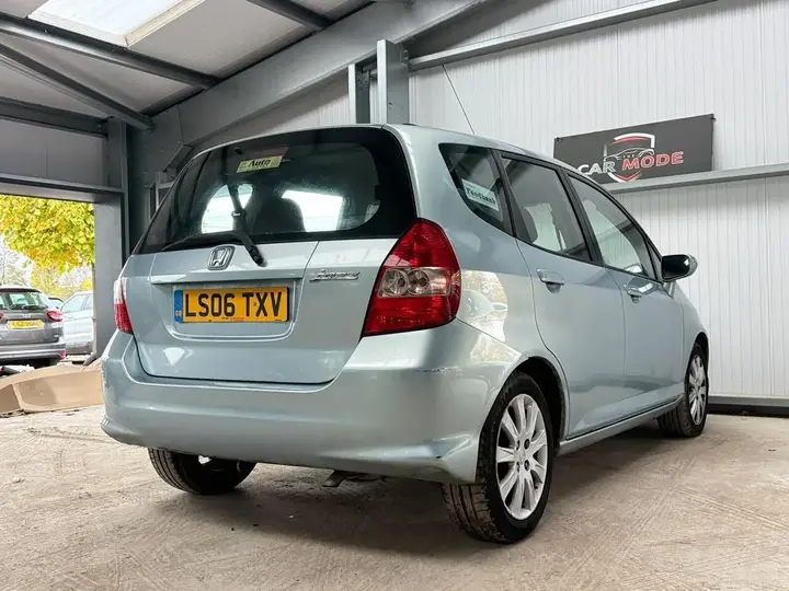 Honda Jazz 2006 photo 3