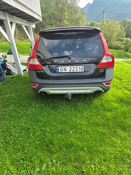 Volvo Xc70 2010 photo 2