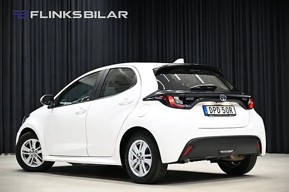 Toyota Yaris 2023 photo 4
