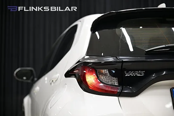 Toyota Yaris 2023 photo 3