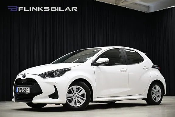 Toyota Yaris 2023 photo 2