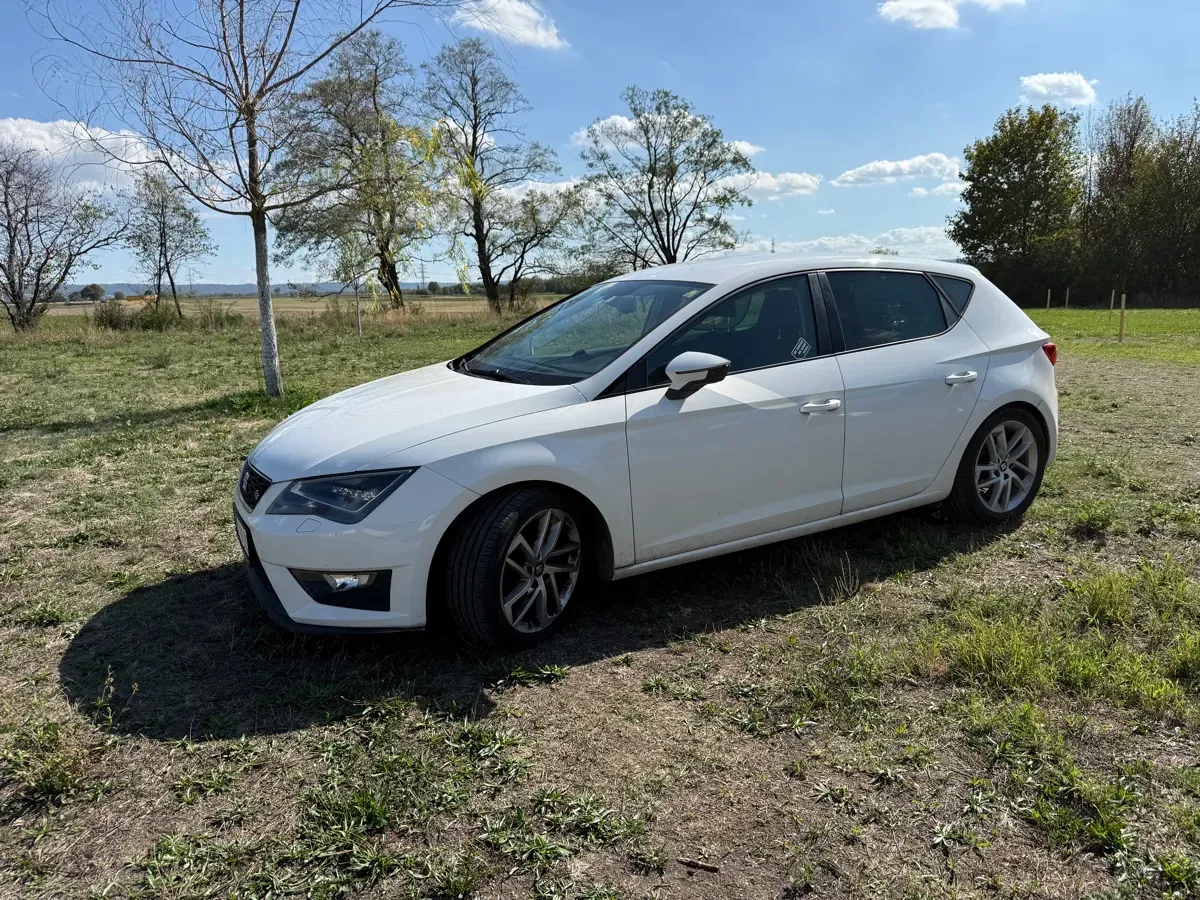Seat Leon 2013 photo 3