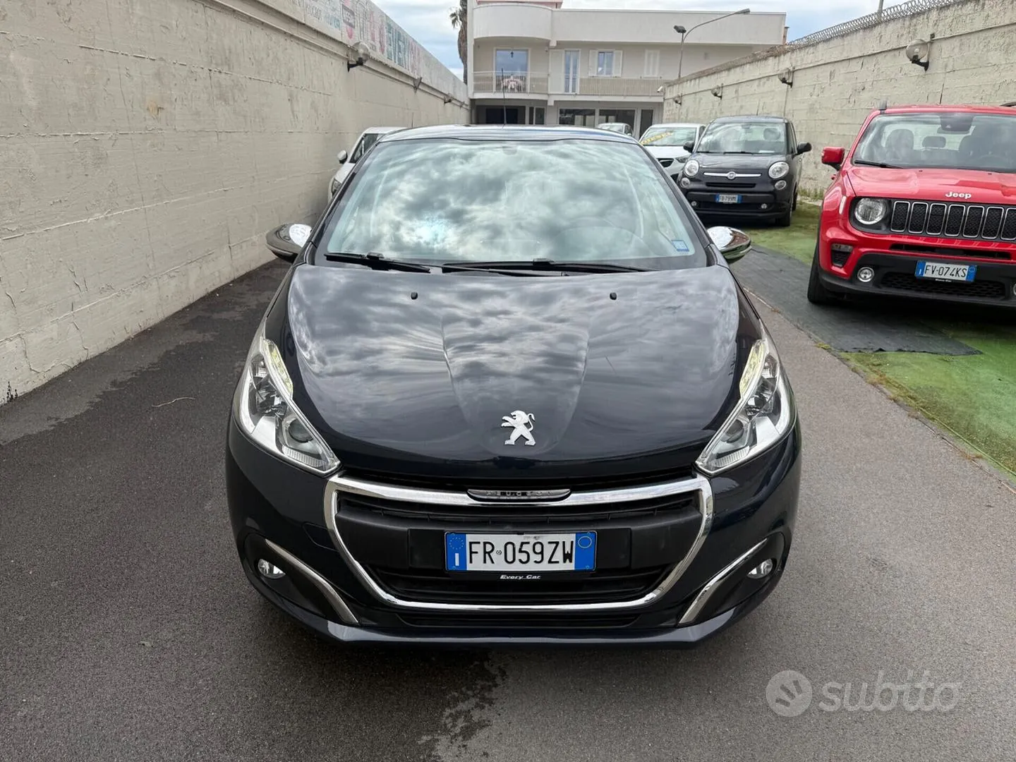 Peugeot 208 2018 photo 2