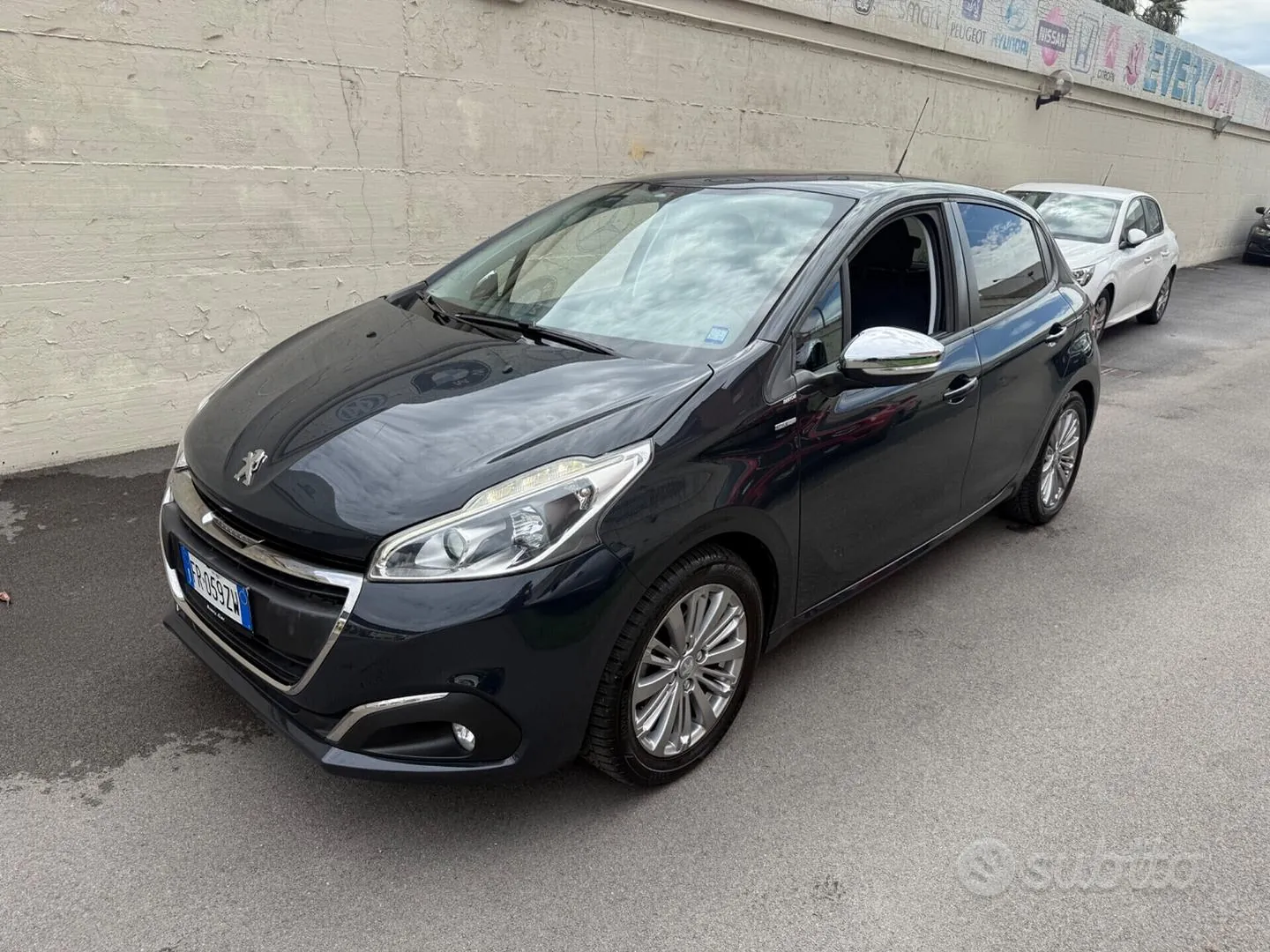 Peugeot 208 2018 photo 3