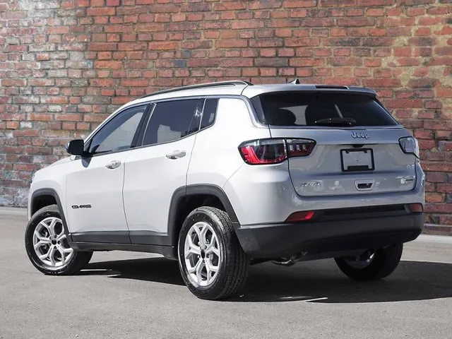 Jeep Compass 2026 photo 4