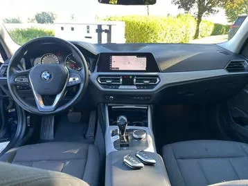 BMW 318 Touring 2020 photo 2