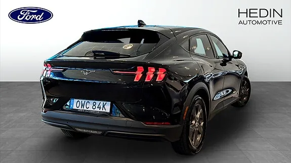 Ford Mustang Mach-E 2022 photo 2