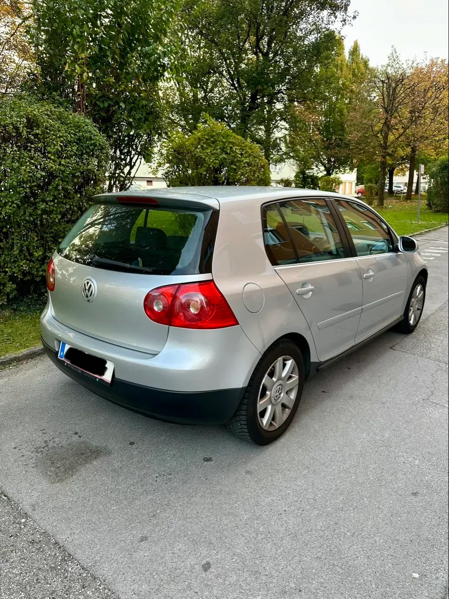 Volkswagen Golf 2004 photo 3