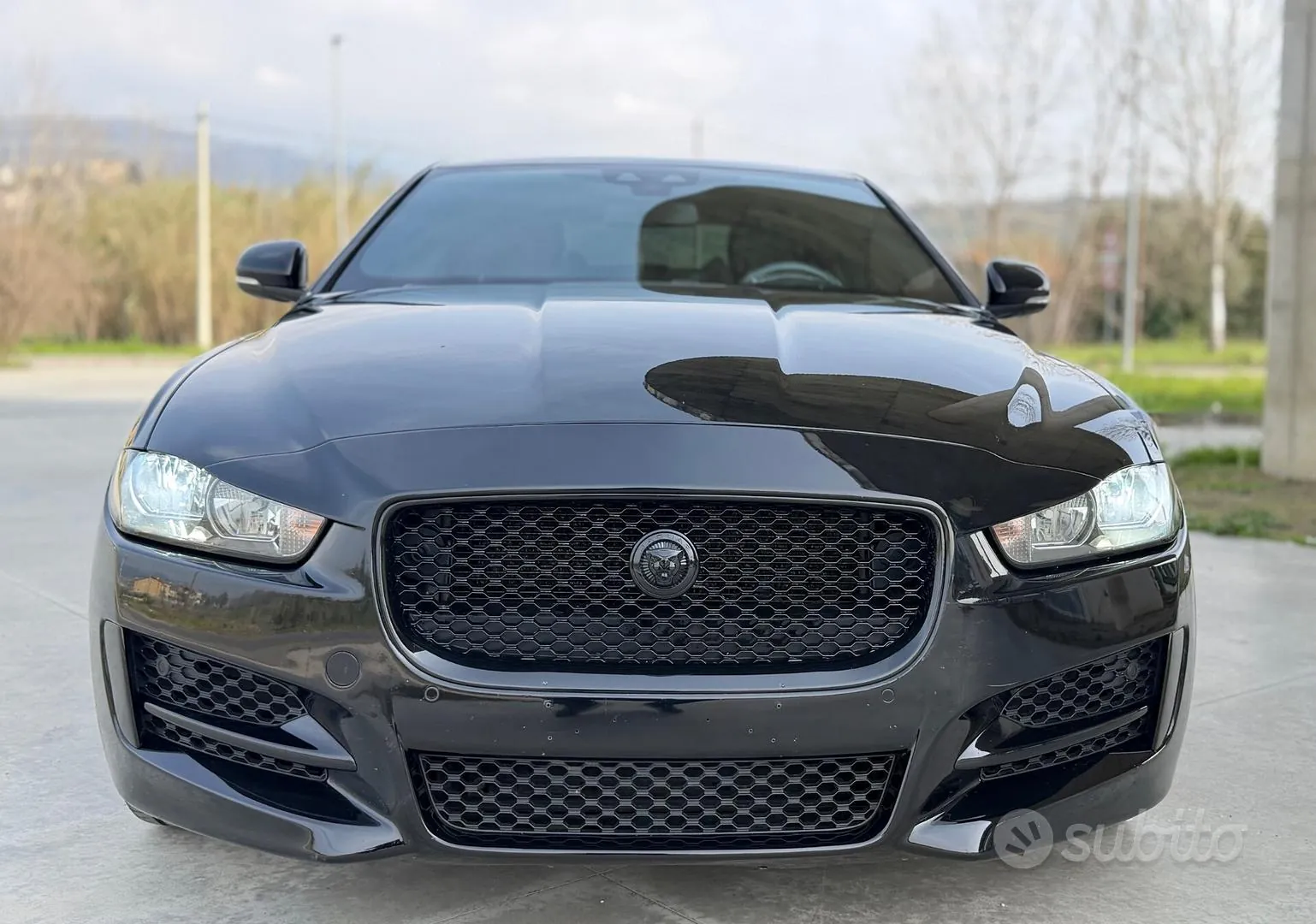 Jaguar Xe 2017 photo 5