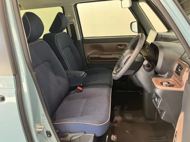 Daihatsu Mouve Canvas 2025 photo 5
