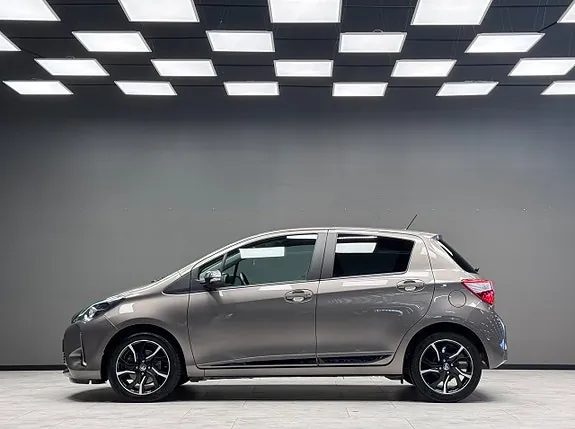 Toyota Yaris 2017 photo 5