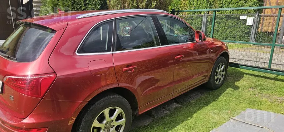 Audi Q5 2011 photo 2