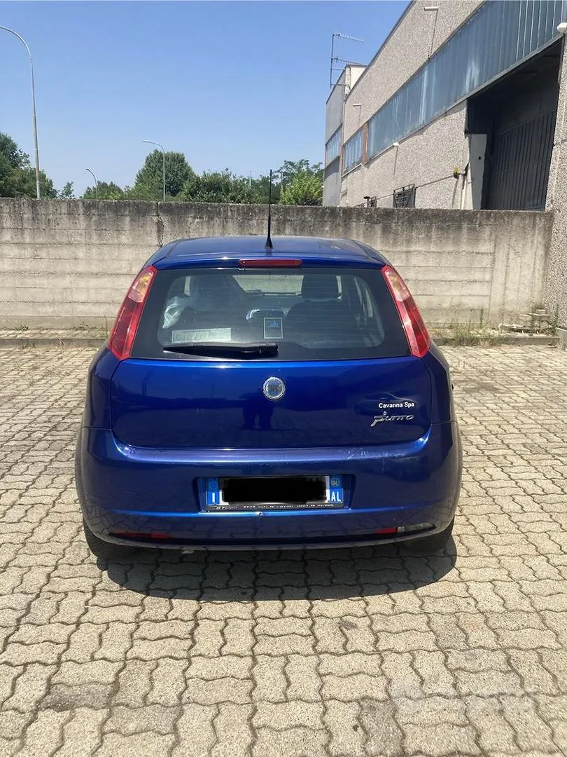 Fiat Grande Punto 2006 photo 4
