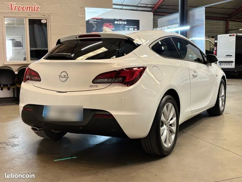 Opel Astra 2016 photo 2