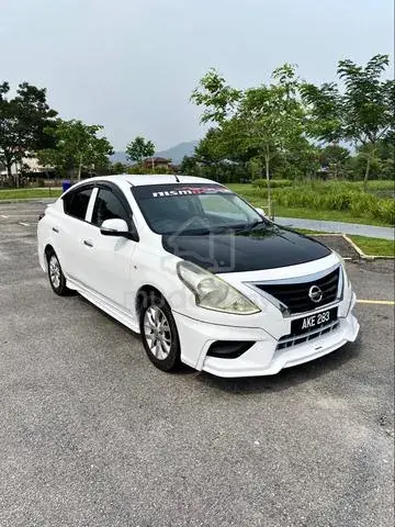 Nissan Almera