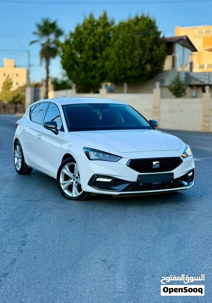 Seat Leon 2021 photo 2
