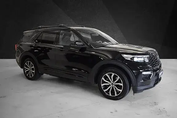 Ford Explorer 2023 photo 3