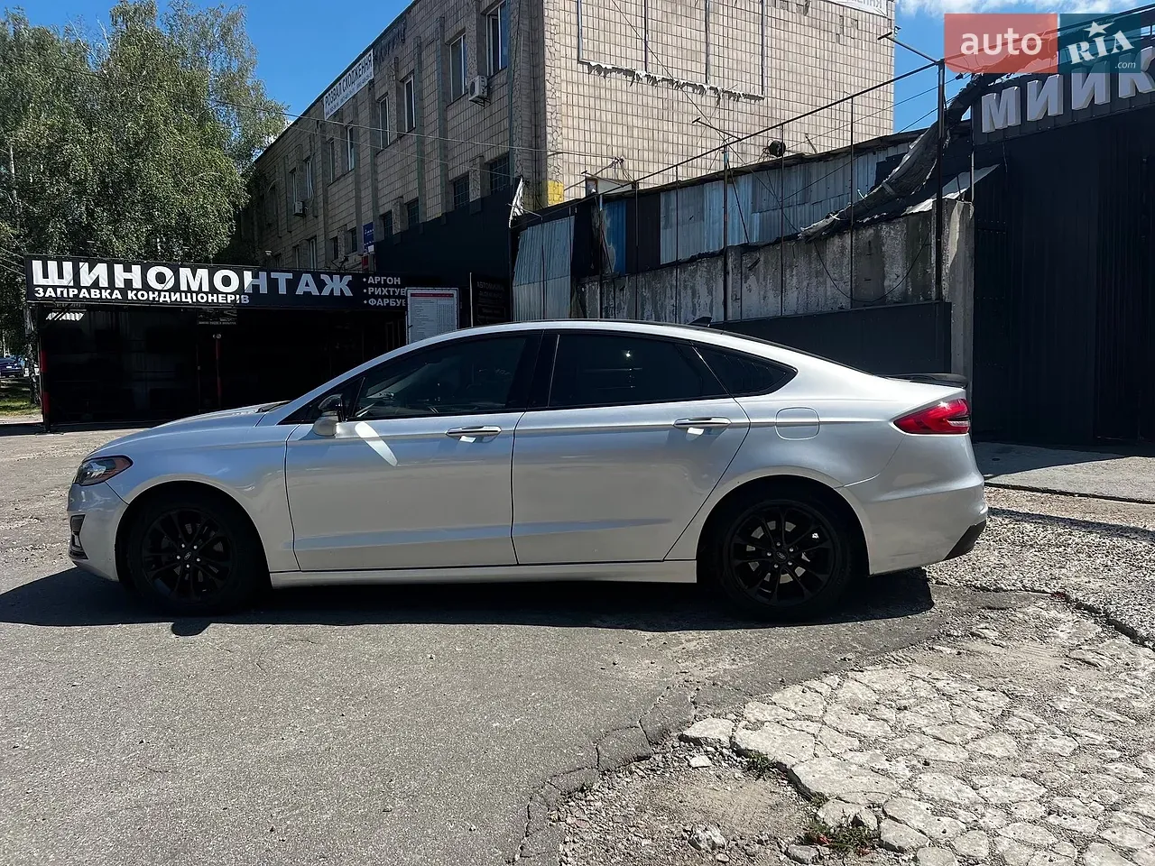 Ford Fusion 2018 photo 2