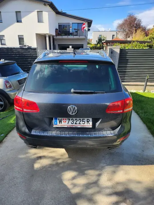 Volkswagen Touareg 2011 photo 3