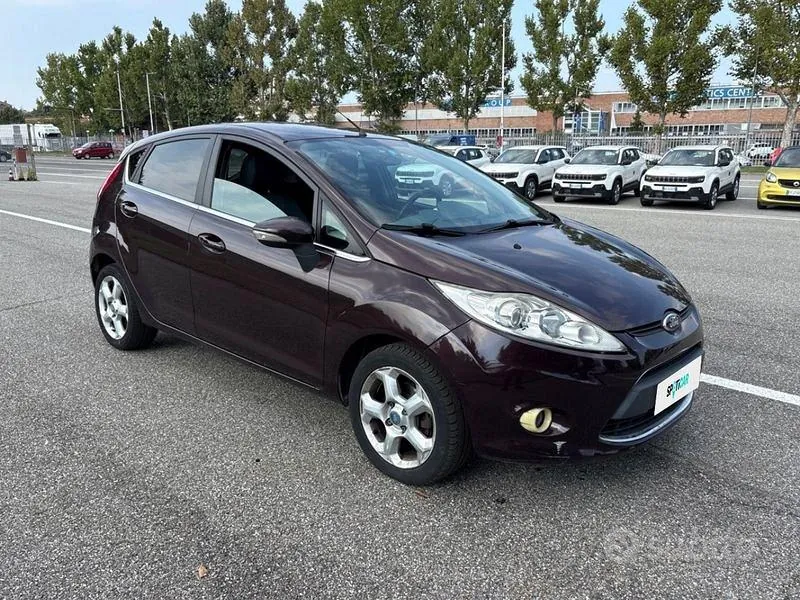 Ford Fiesta 2011 photo 5