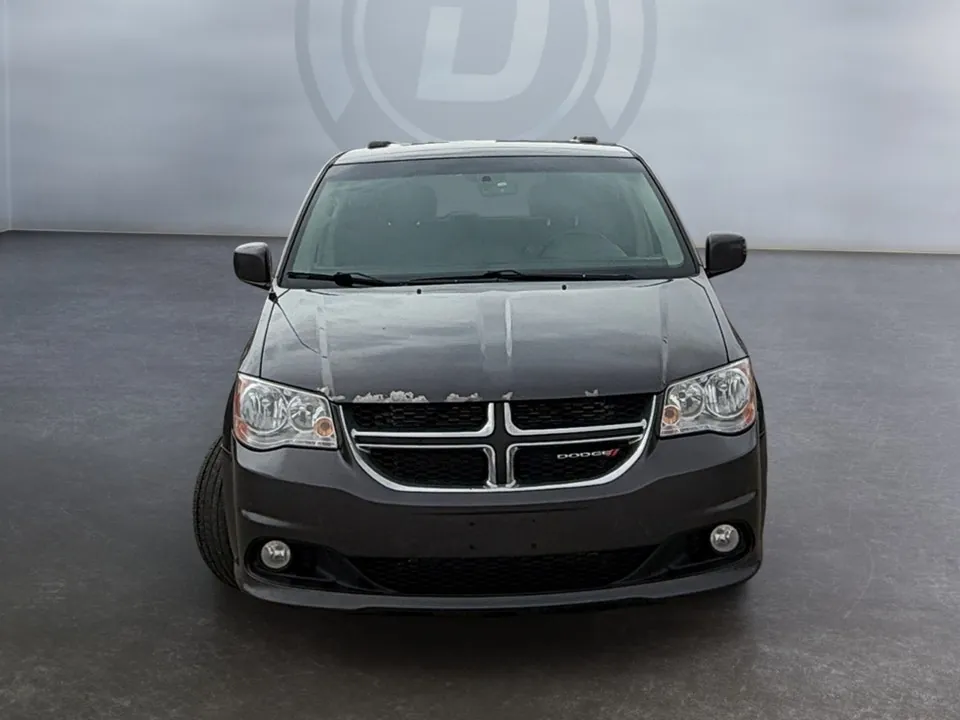 Dodge Grand Caravan 2017 photo 2