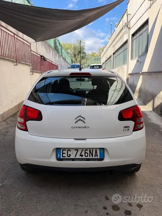 Citroen C3 2011 photo 5