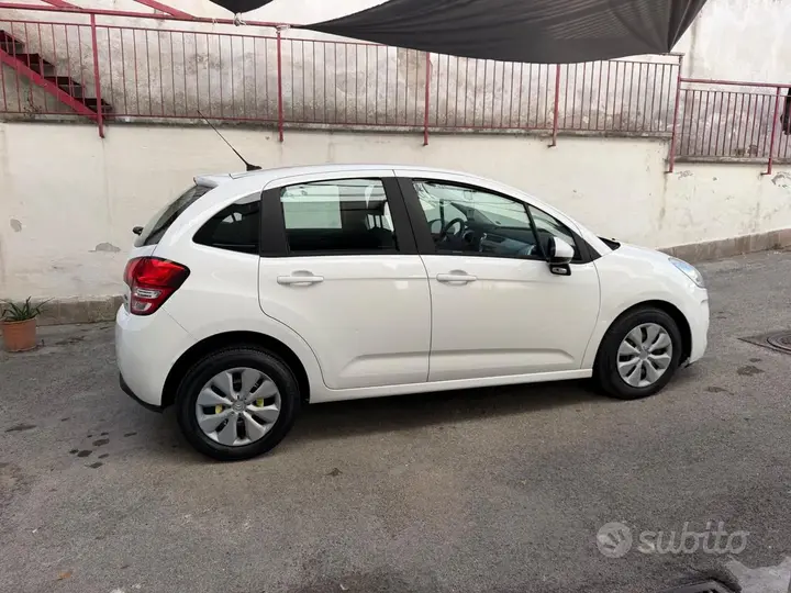 Citroen C3 2011 photo 4